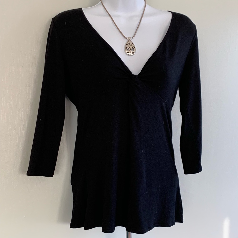 Lovely Banana Republic High-Low Top